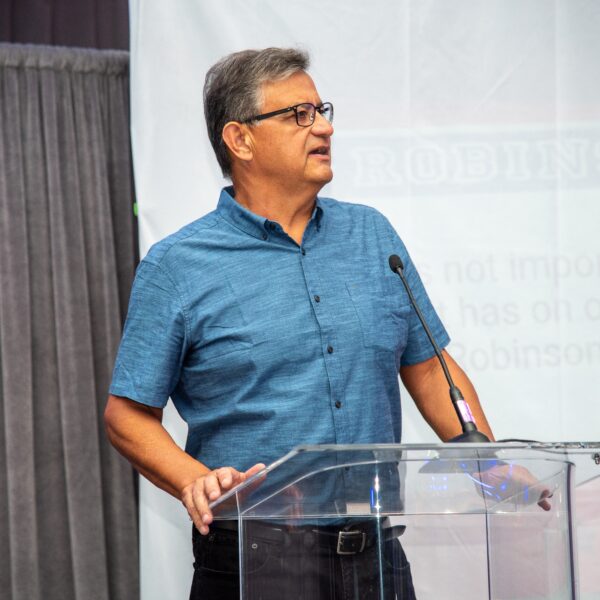 an image of Bob Cabeza